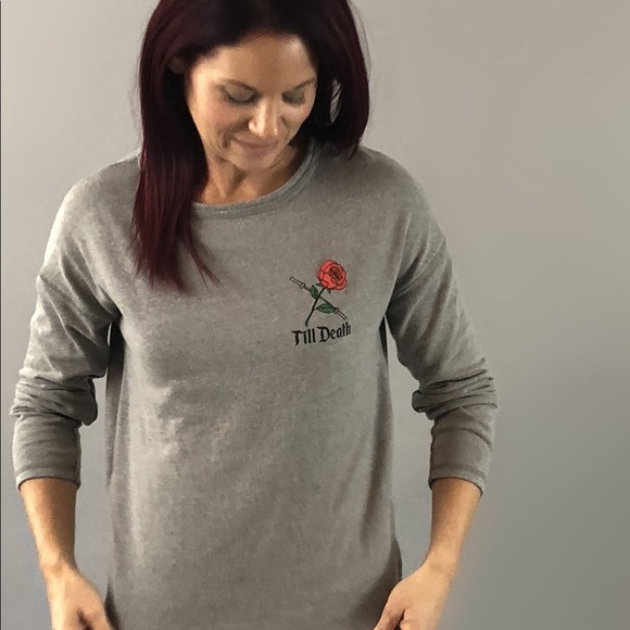 Light weight sweater - Picture 1 of 2